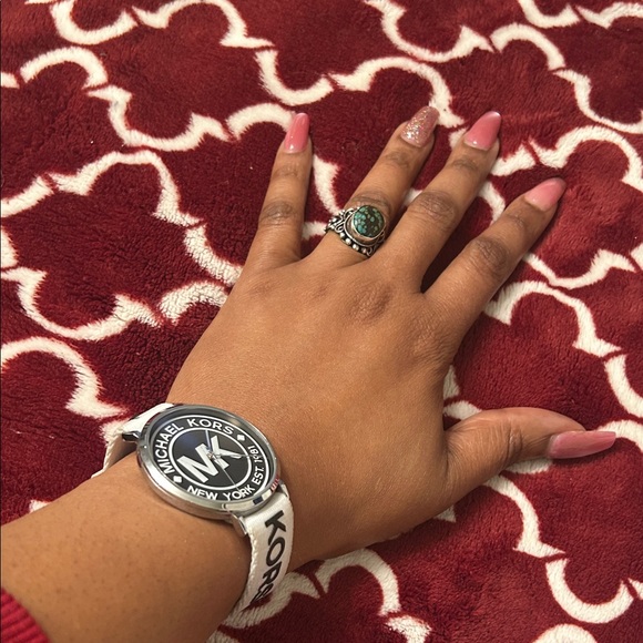 Michael Kors Blue Dial Silver Bracelet Watch - Picture 5 of 5